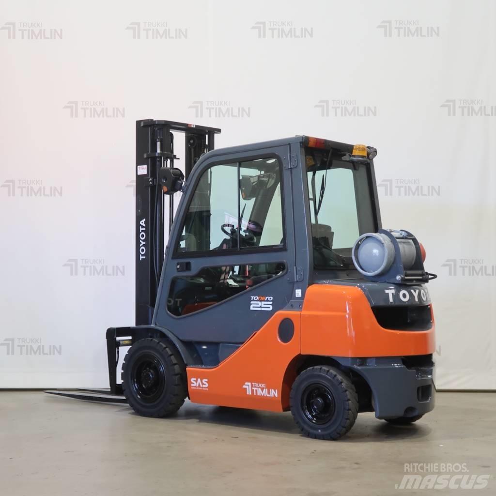Toyota 02-8FGF25 Газовые погрузчики