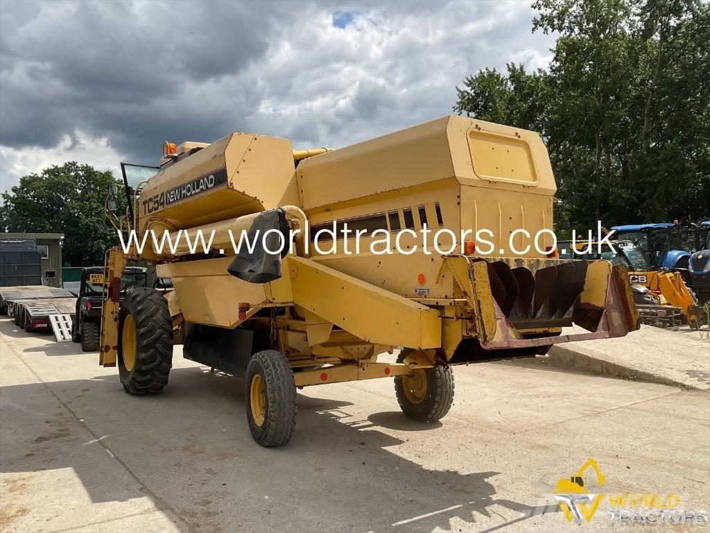 New Holland TC 54 Зерноуборочные комбайны