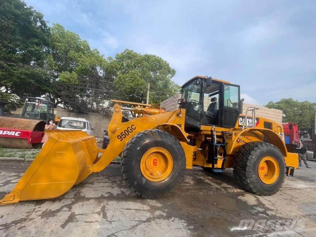 CAT 950 GC Фронтальные погрузчики