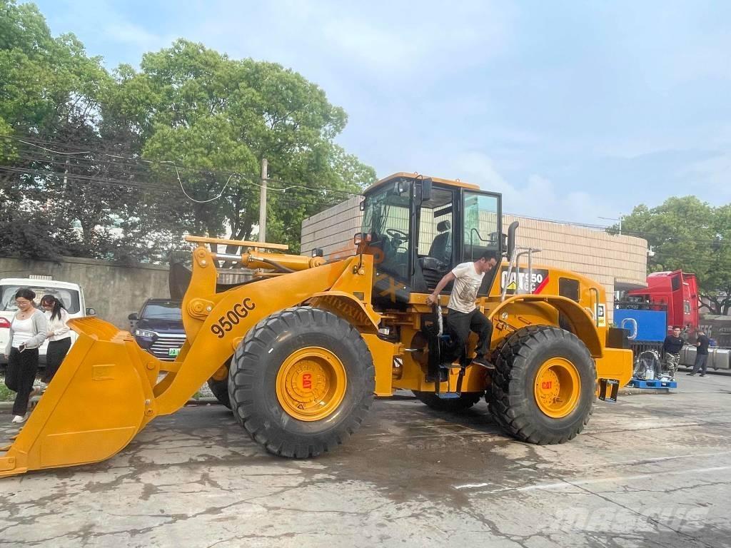CAT 950 GC Фронтальные погрузчики