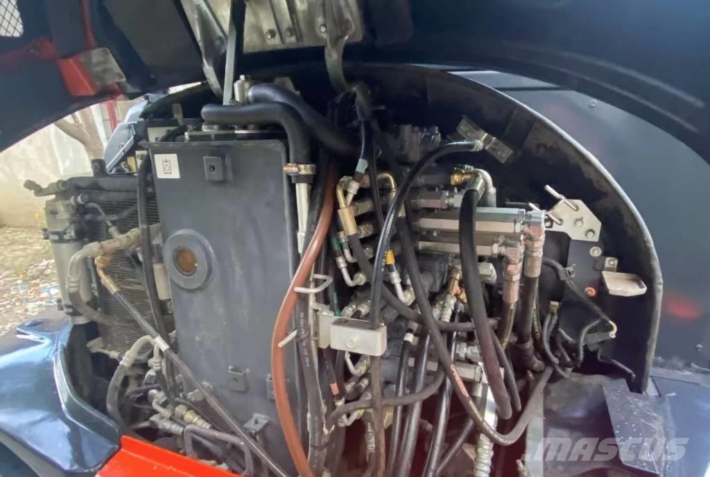 Kubota KX 165 Гусеничные экскаваторы