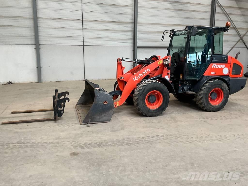 Kubota R 085 Фронтальные погрузчики