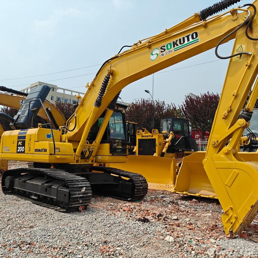Komatsu 200-8 Гусеничные экскаваторы