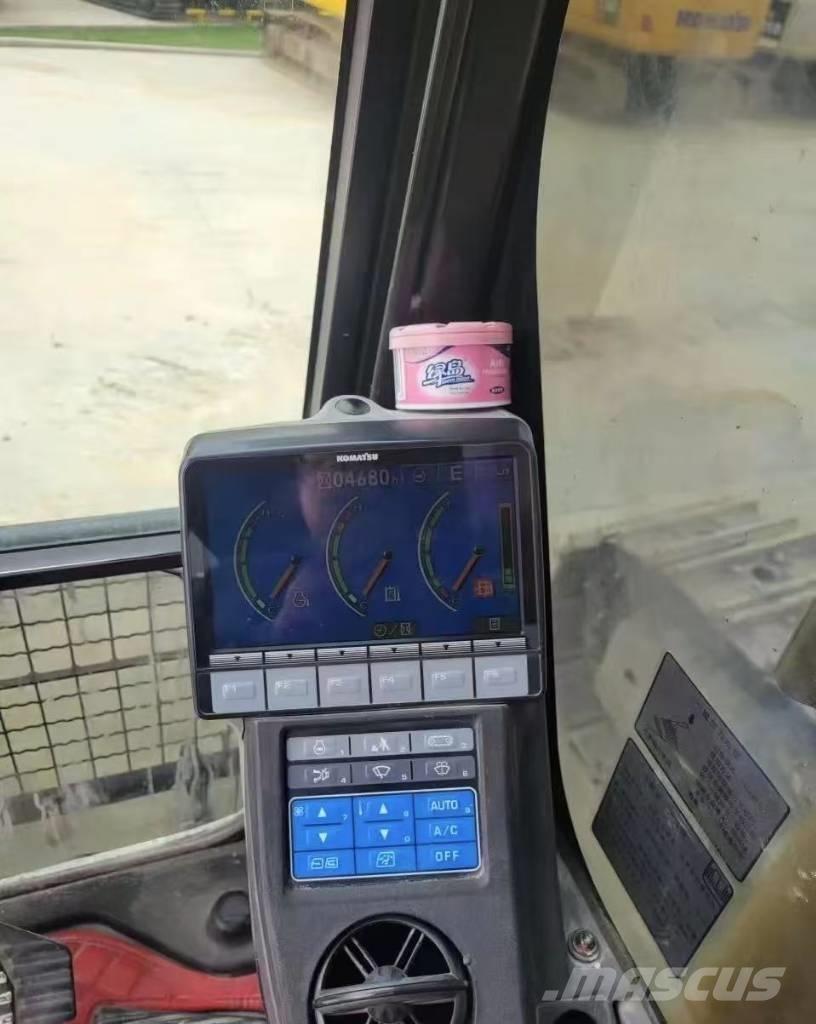 Komatsu PC 460-8 Гусеничные экскаваторы