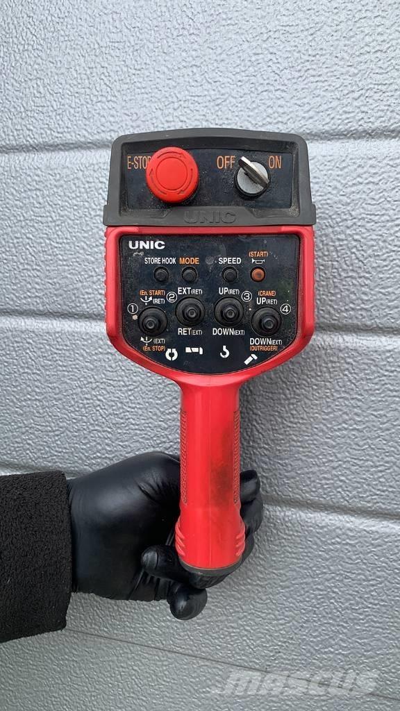 Unic URW 295 Мини-краны