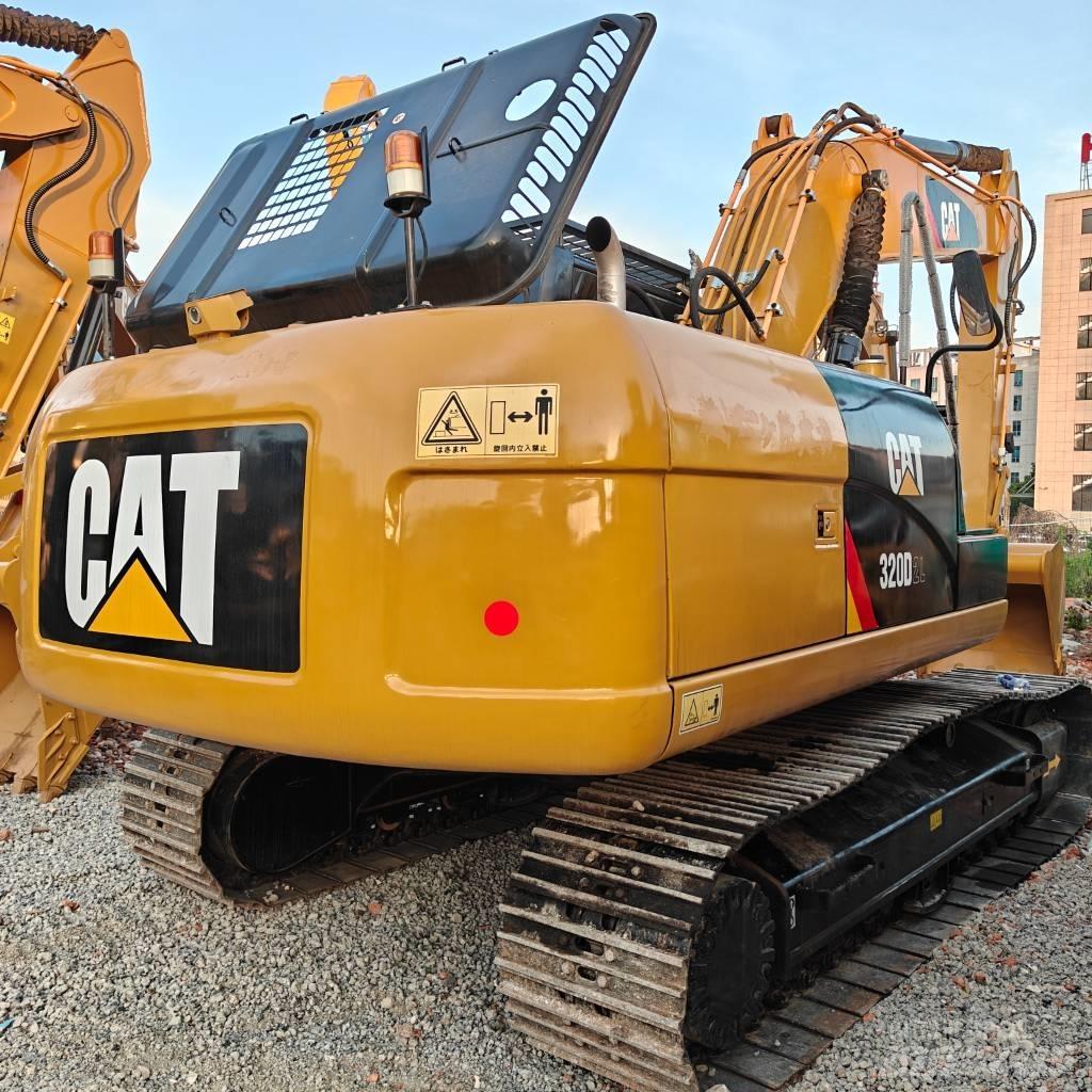 CAT 320D2L Гусеничные экскаваторы