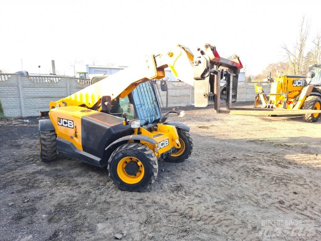 JCB 525-60 Телескопические погрузчики