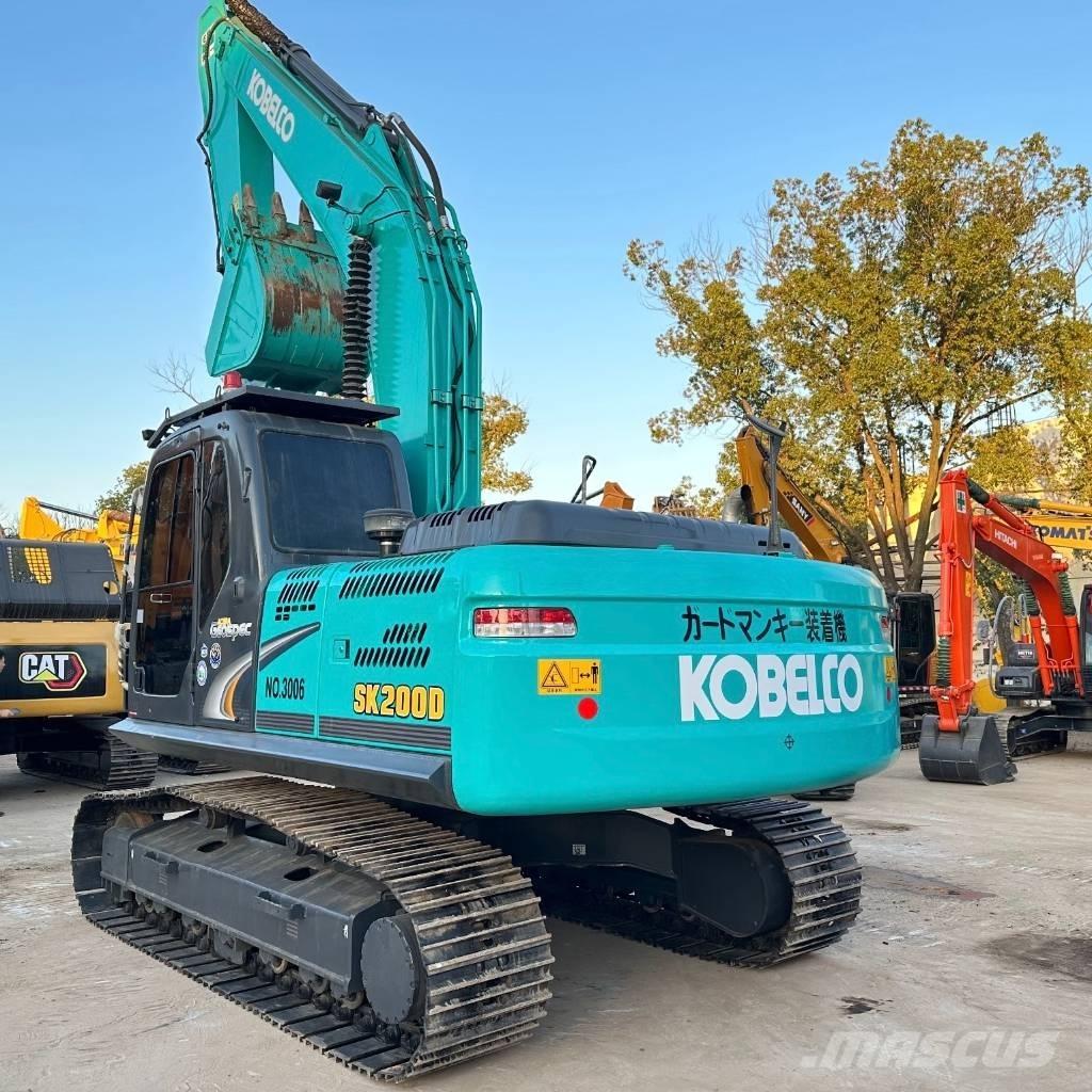 Kobelco SK 200 Гусеничные экскаваторы