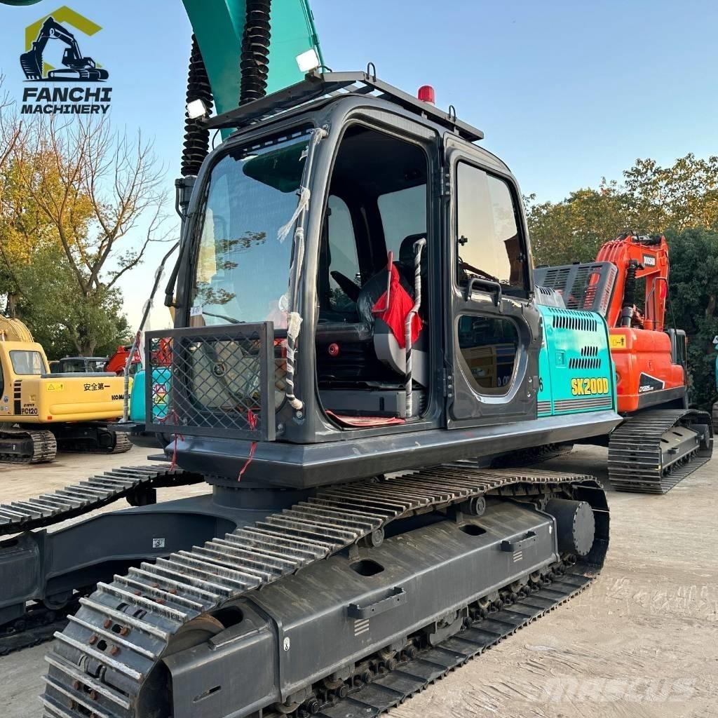 Kobelco SK 200 Гусеничные экскаваторы