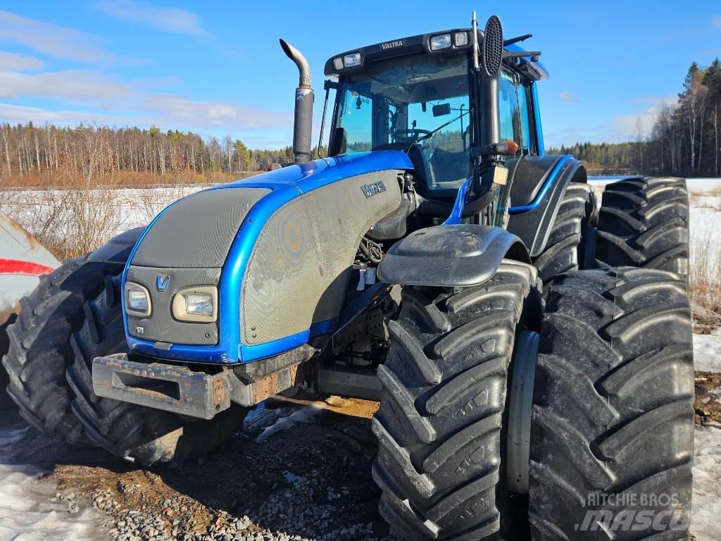 Valtra T 171 Трактора