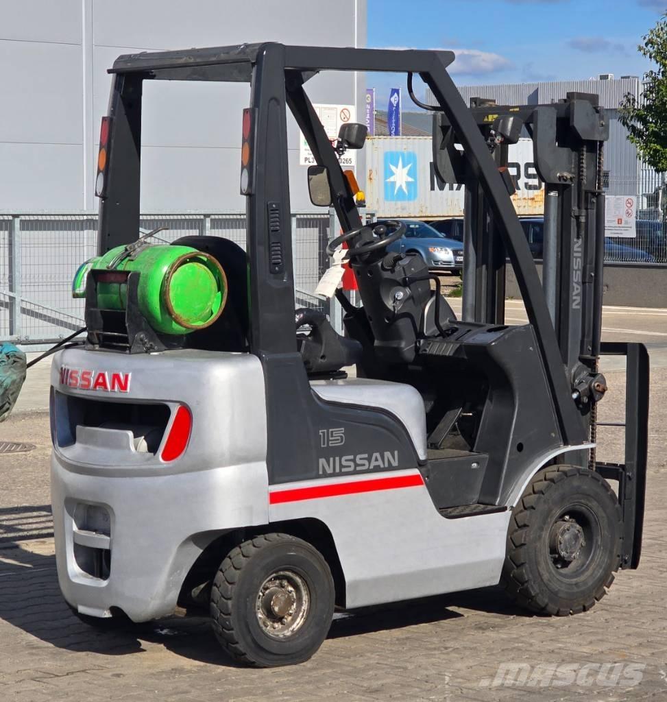 Nissan L01A15 Газовые погрузчики