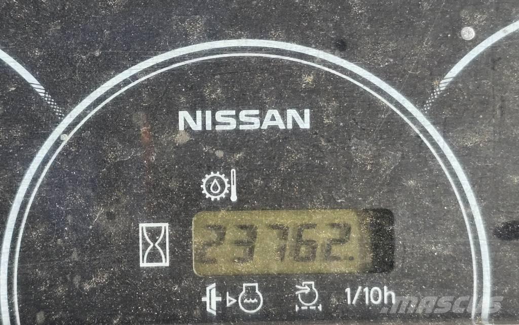 Nissan L01A15 Газовые погрузчики