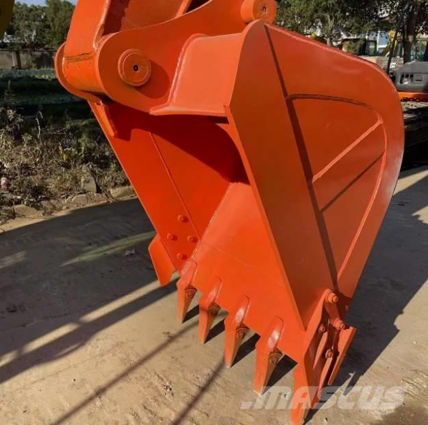 Hitachi ZX200 Гусеничные экскаваторы