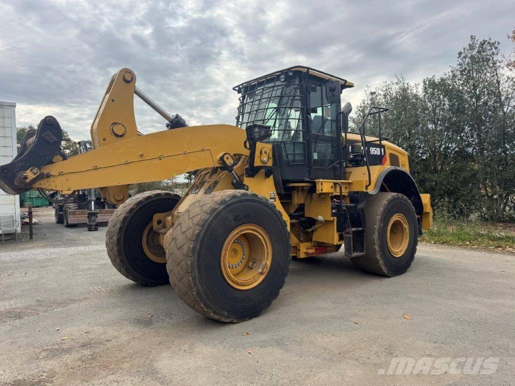 CAT 950 M Фронтальные погрузчики