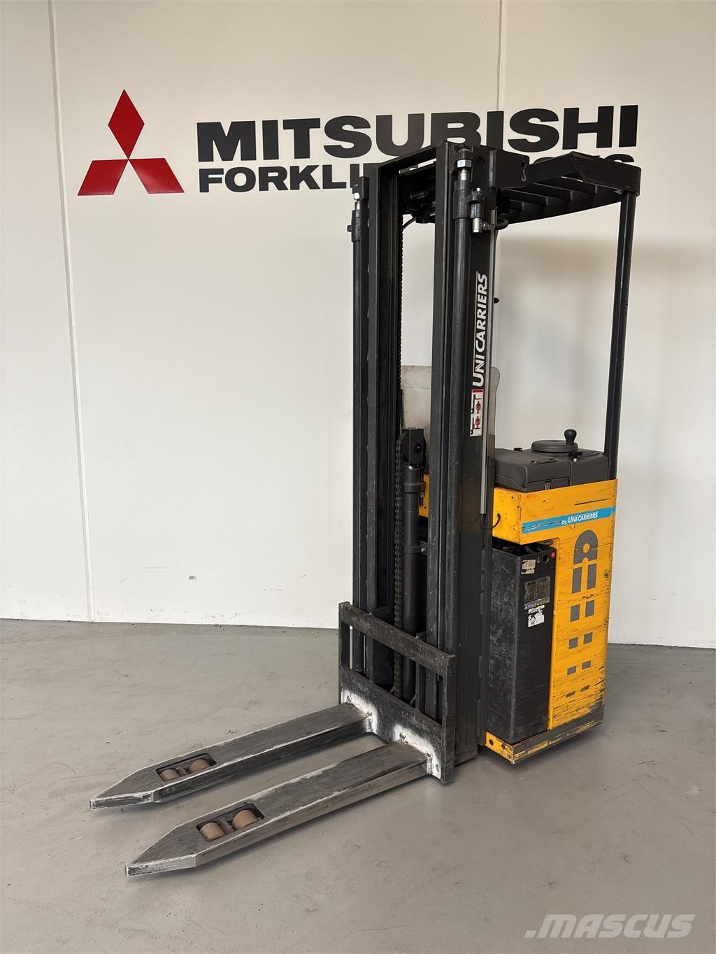 Atlet A160 Самоходные электроштабелёры