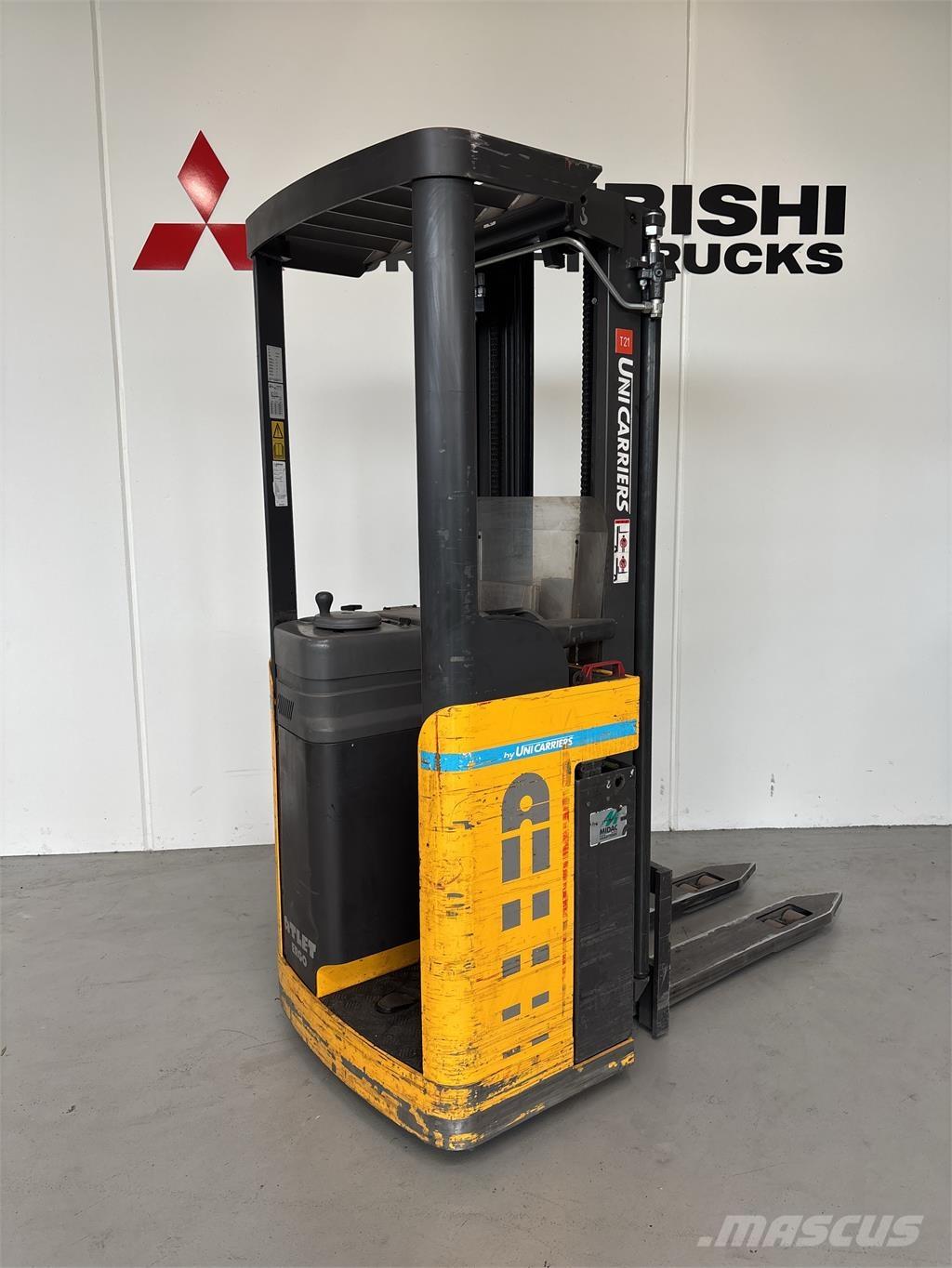 Atlet A160 Самоходные электроштабелёры