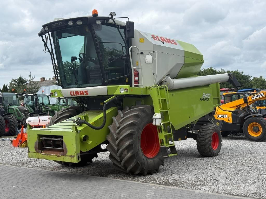Claas Avero 240 Зерноуборочные комбайны
