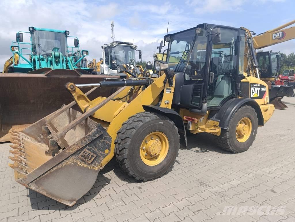 CAT 906 H Фронтальные погрузчики