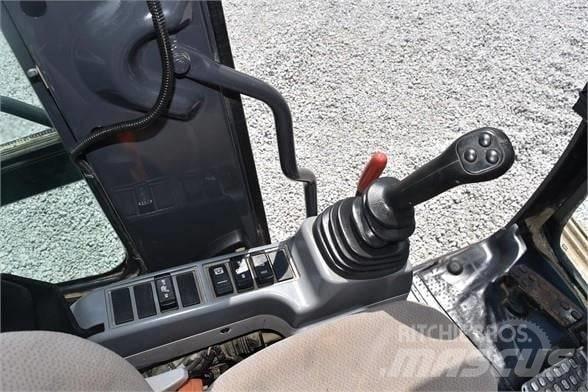 Hitachi ZX 135 Гусеничные экскаваторы