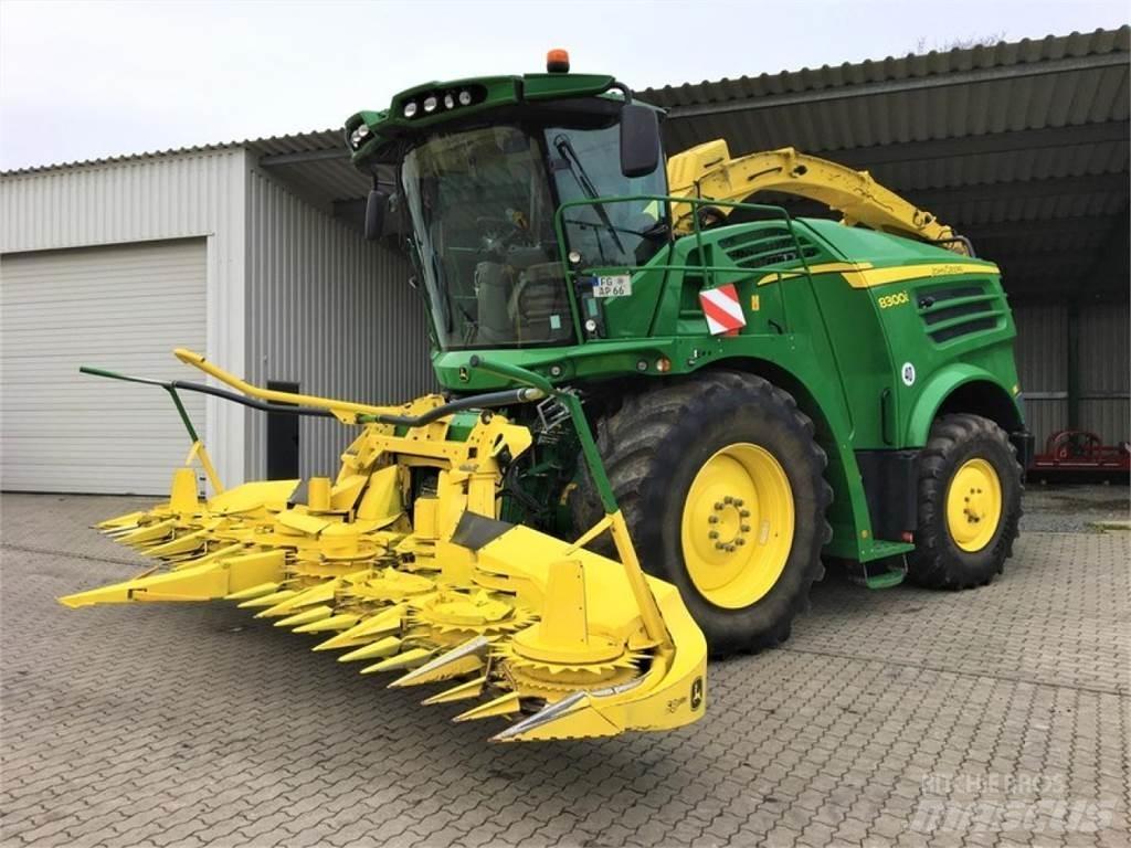 John Deere 8300i Самоходные кормоуборочные комбайны