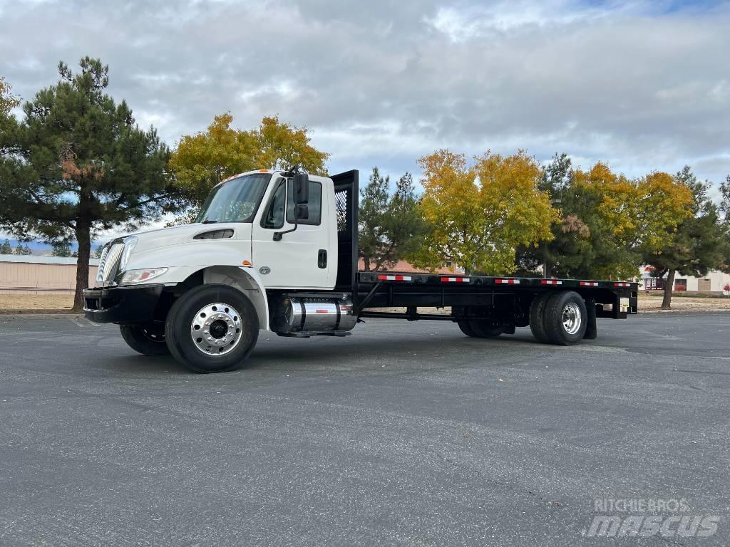 International 4300 Грузовики-платформы/боковая разгрузка