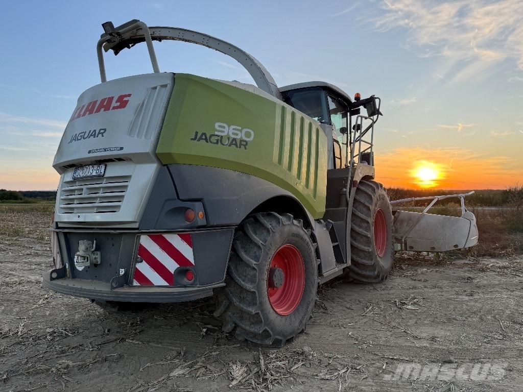 CLAAS Jaguar 960 4WD Прицепные кормоуборочные комбайны