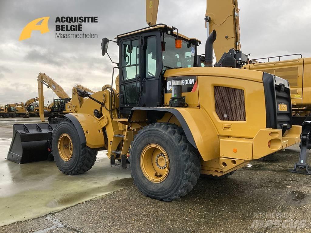 CAT 930M Фронтальные погрузчики