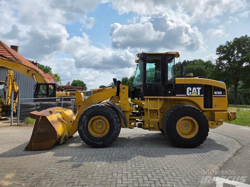 CAT 928G Фронтальные погрузчики