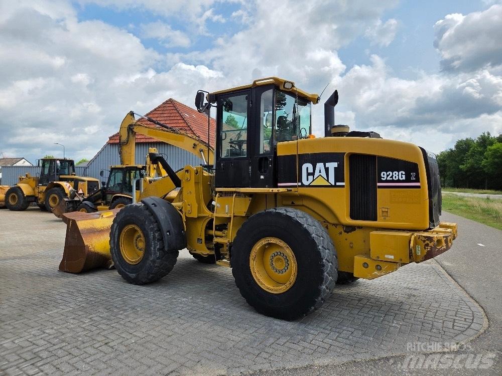 CAT 928G Фронтальные погрузчики