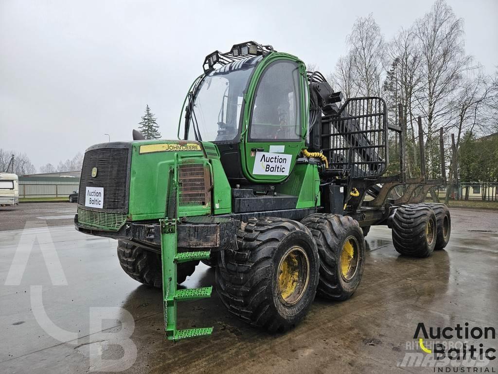John Deere 1010 E Форвардеры