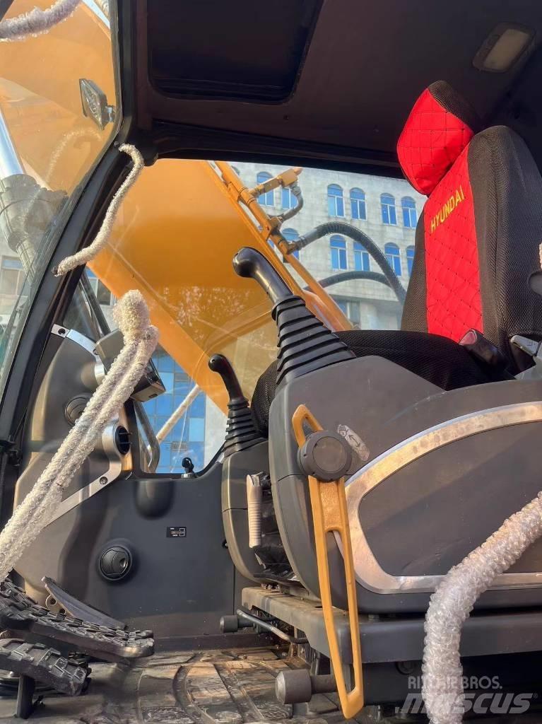 Hyundai R220LC-9S Гусеничные экскаваторы
