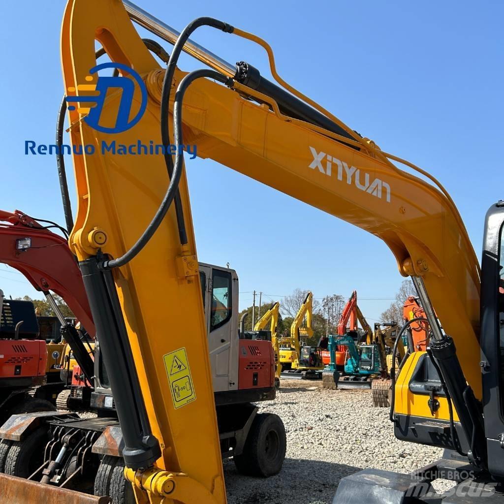 Xinyuan C75W Колёсные экскаваторы