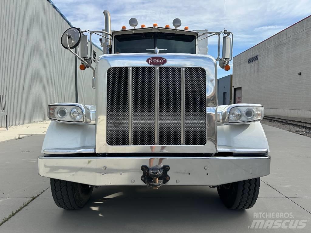 Kenworth 367 Грузовики-Самосвалы