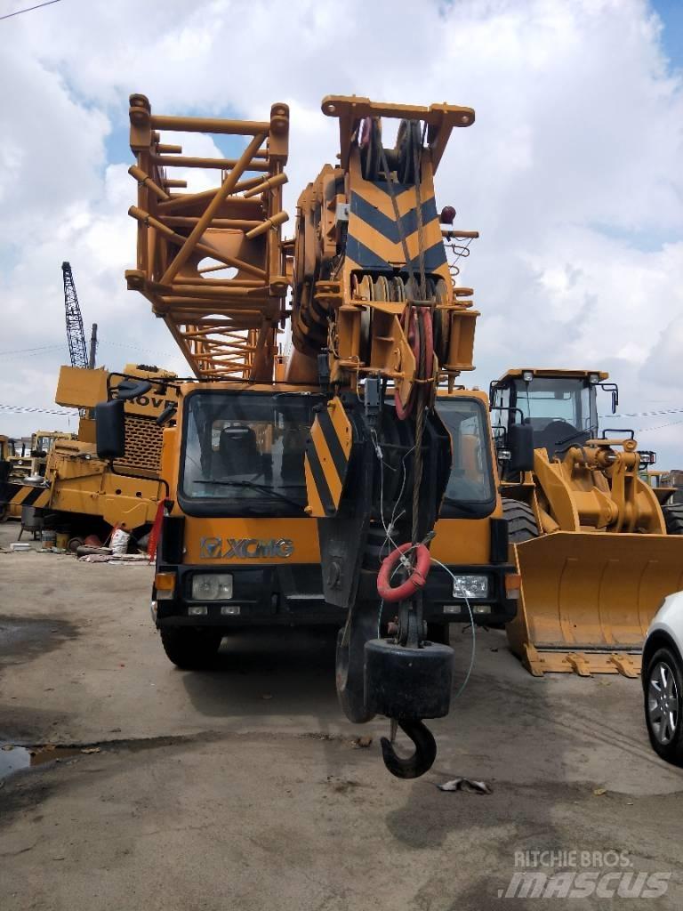 XCMG QY70T Автокраны