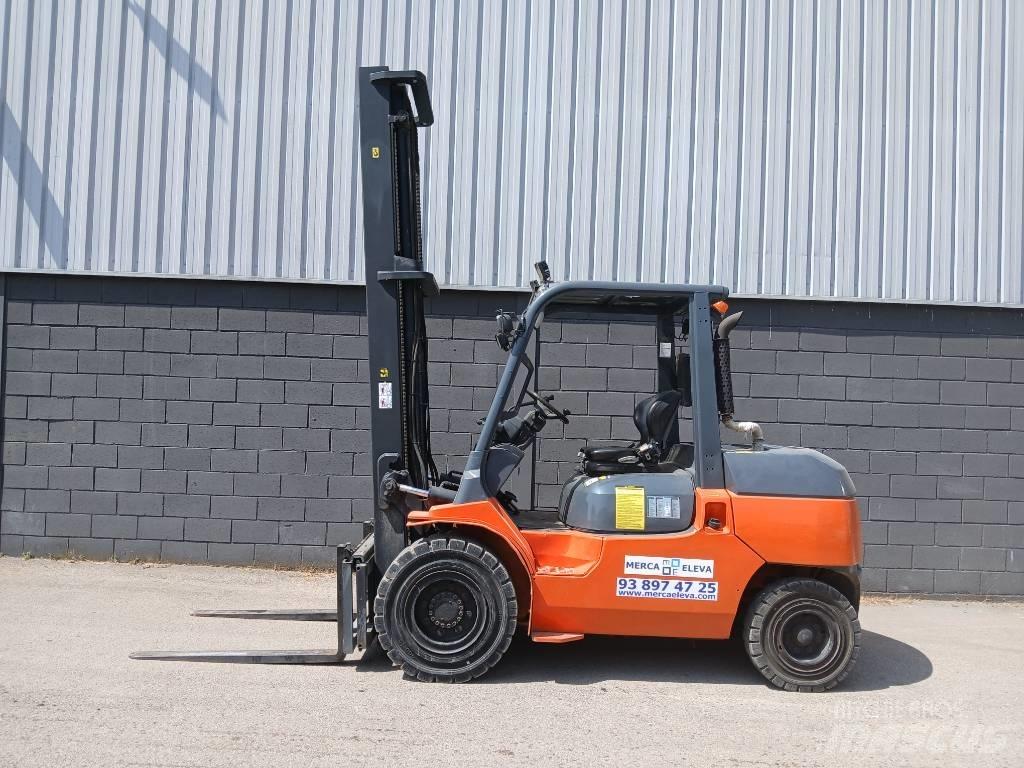 Toyota 42-7 FD 40 Дизельные погрузчики