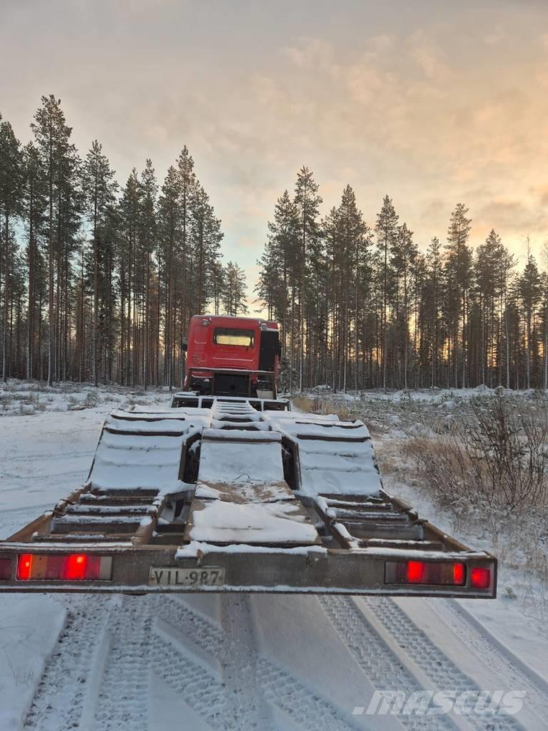 Sisu E11 Грузовики для лесозаготовок