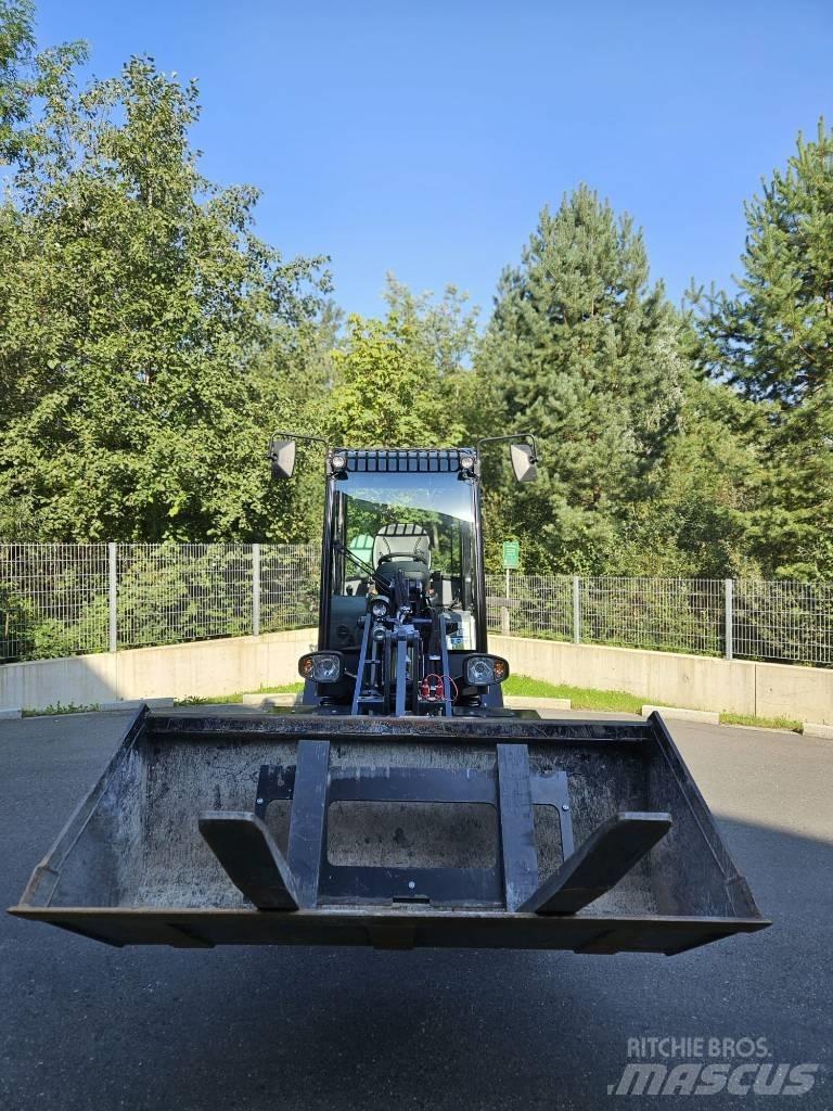 Kubota RT 260-2 Фронтальные погрузчики