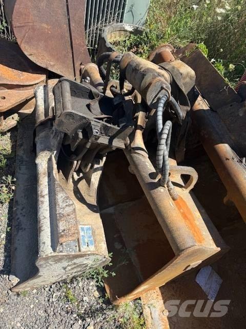 JCB 8085 Малые экскаваторы 7т-12т