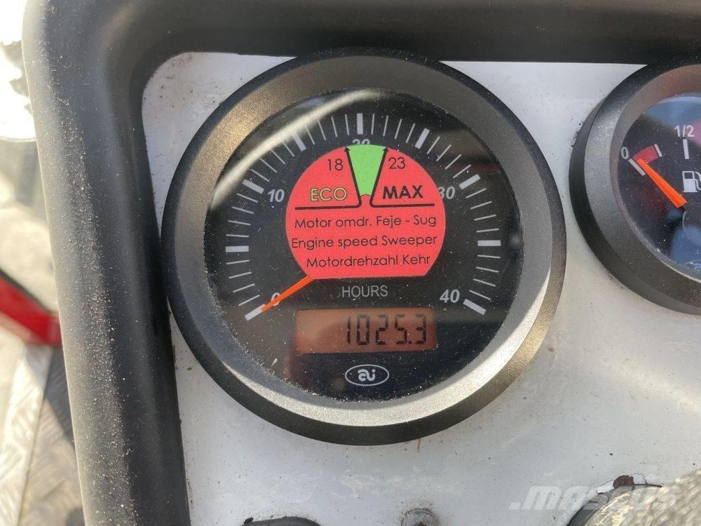 Timan VPM 3400 Вакуумные уборочные машины