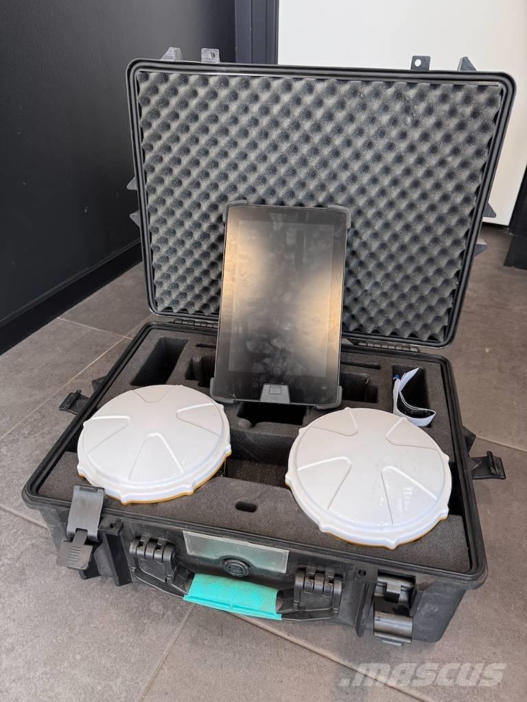 CAT 323 Гусеничные экскаваторы