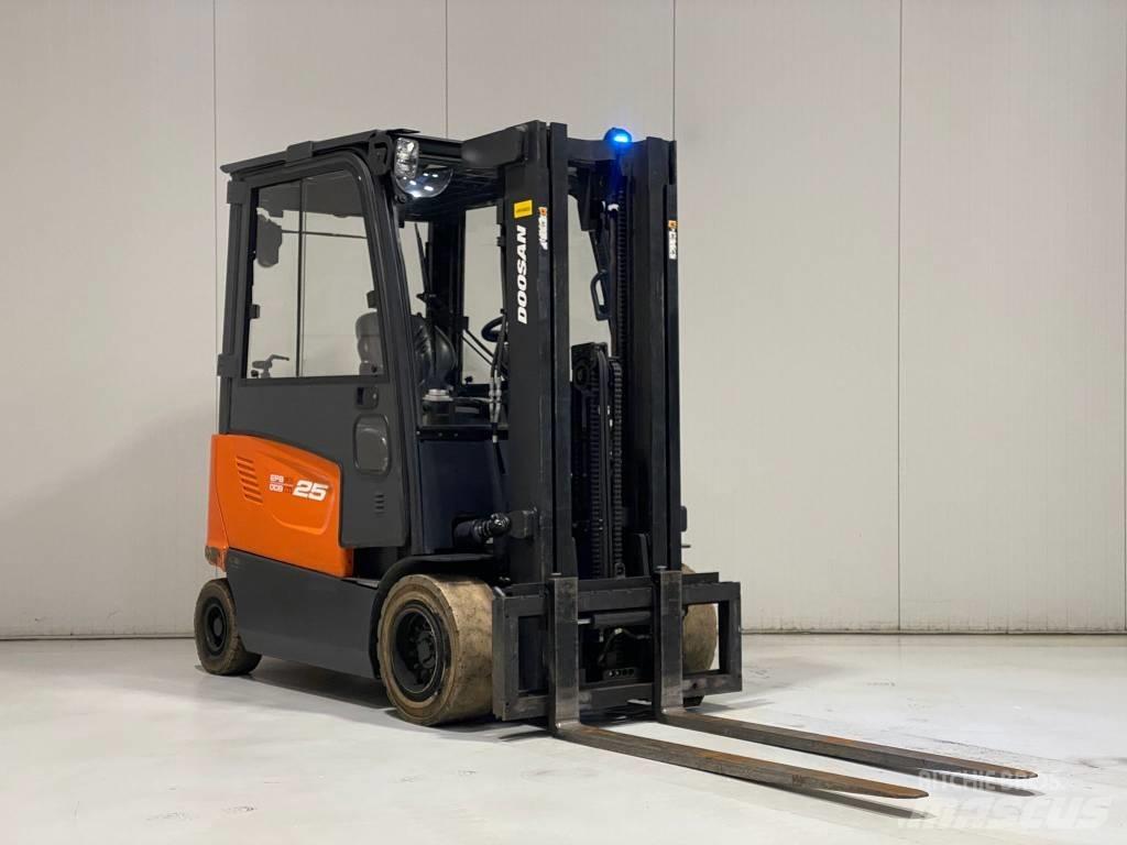 Doosan B25X-7 Электропогрузчики