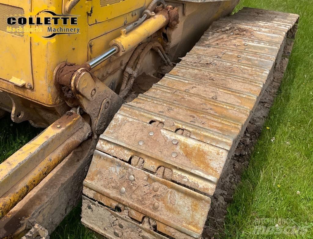 Komatsu D 39 EX Гусеничные бульдозеры
