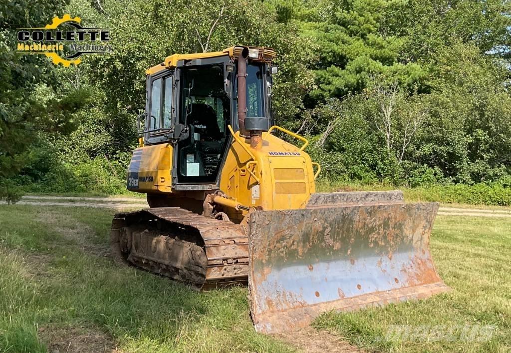 Komatsu D 39 EX Гусеничные бульдозеры