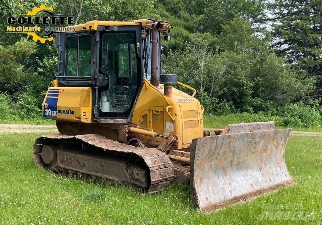 Komatsu D 39 EX Гусеничные бульдозеры