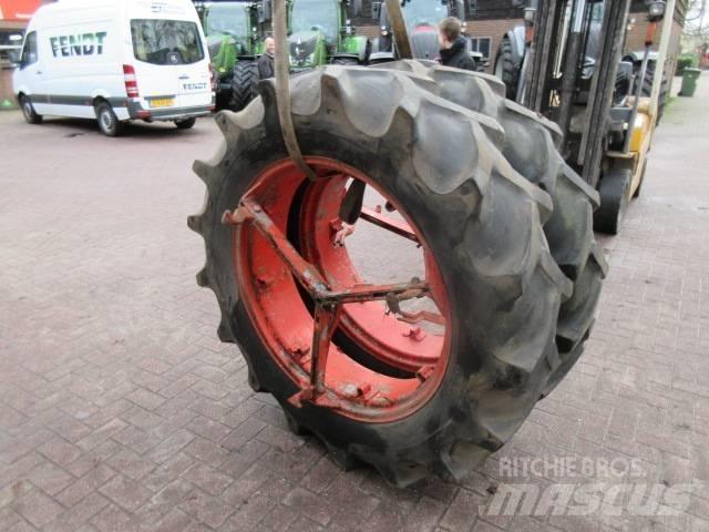 Goodyear 13.6/36 Шины и колёса