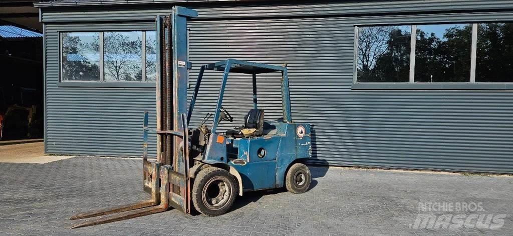 Clark 3 ton diesel Другие складские механизмы