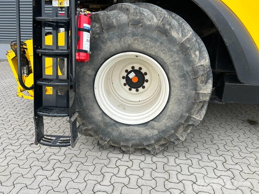 New Holland CR 9080 Зерноуборочные комбайны