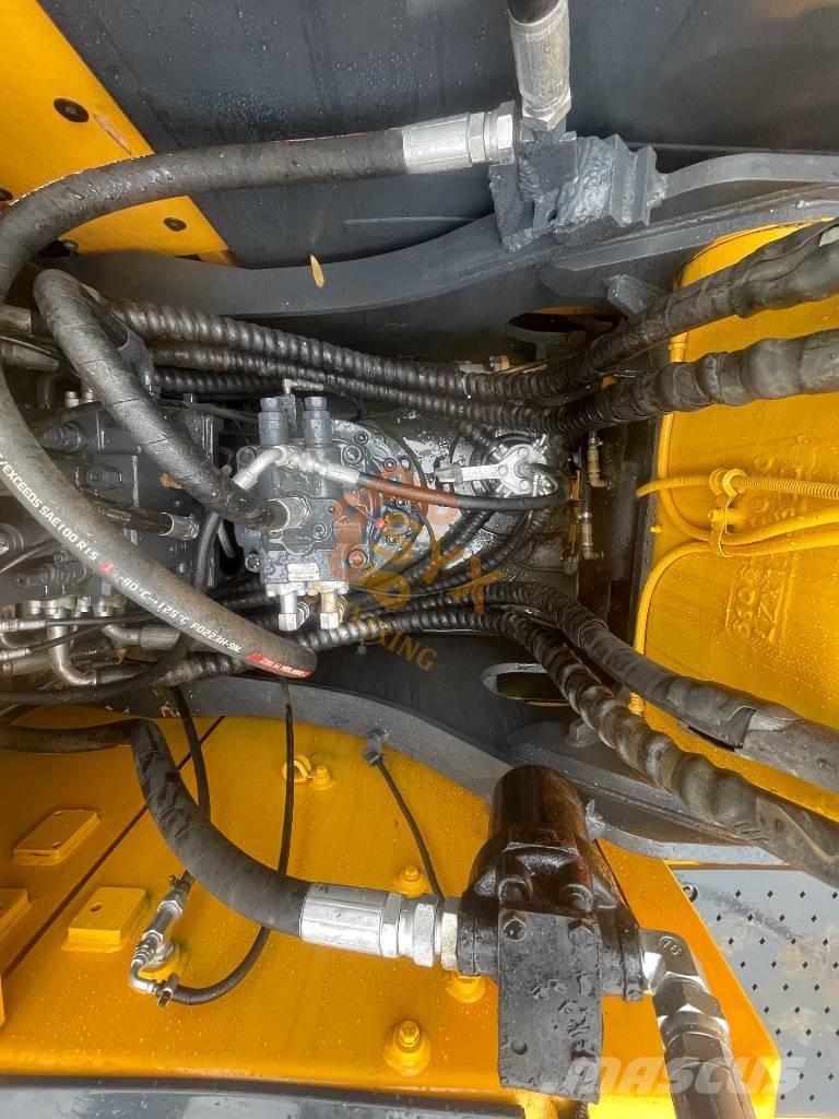 Hyundai R220LC-9 Гусеничные экскаваторы