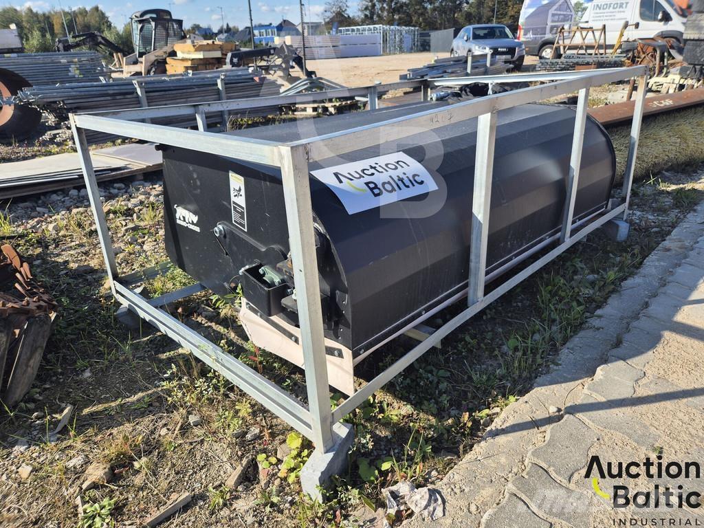  Rhino-Cross 72 in Навесные щетки