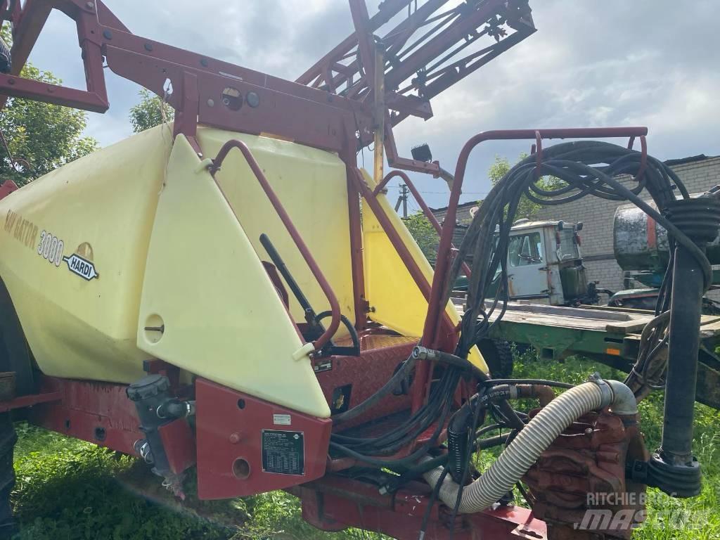 Hardi Navigator 3000 Прицепные опрыскиватели